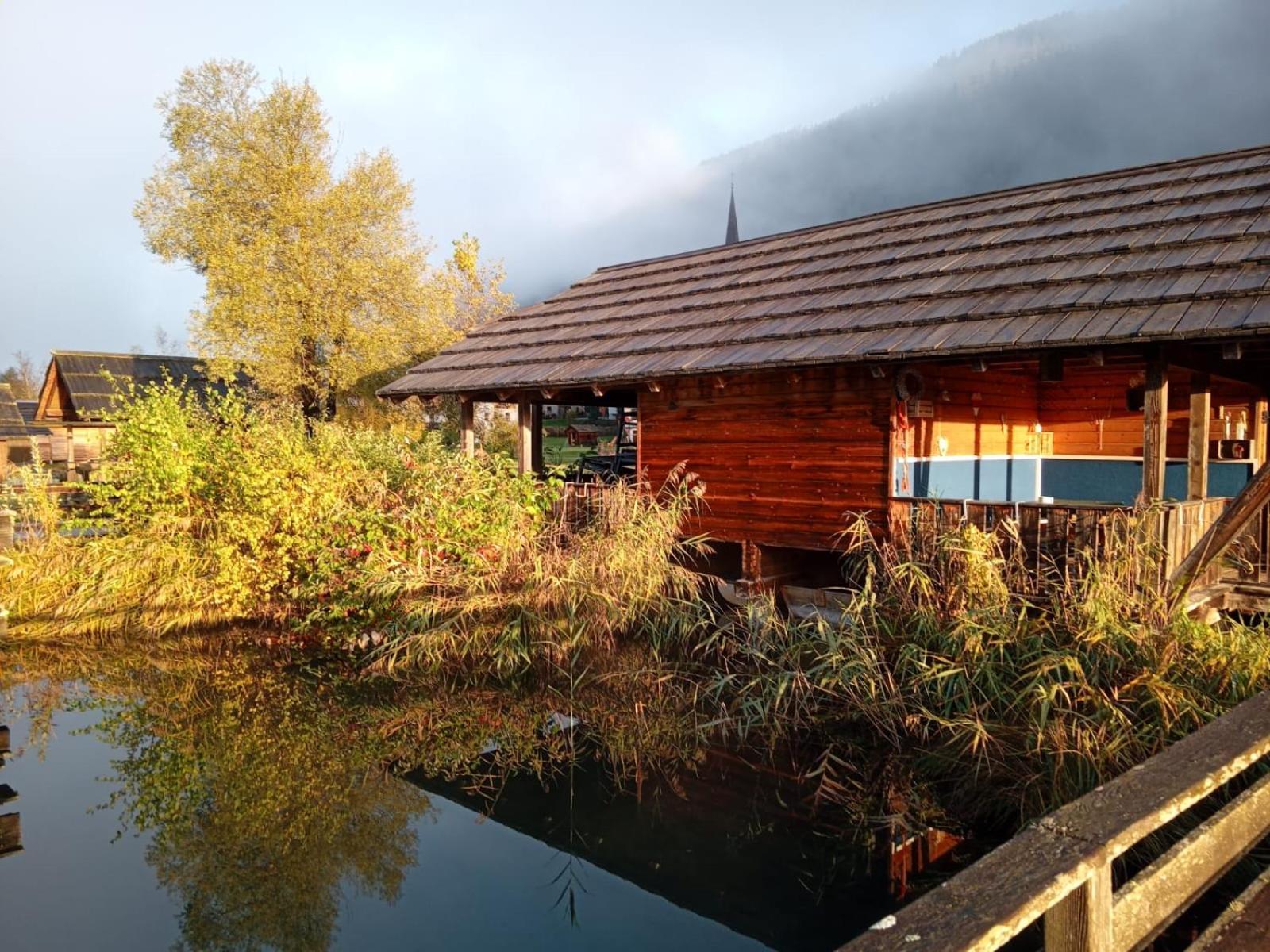 Seehotel & Seeapartments Kaerntnerhof- Direkt Am See! Weissensee Bagian luar foto